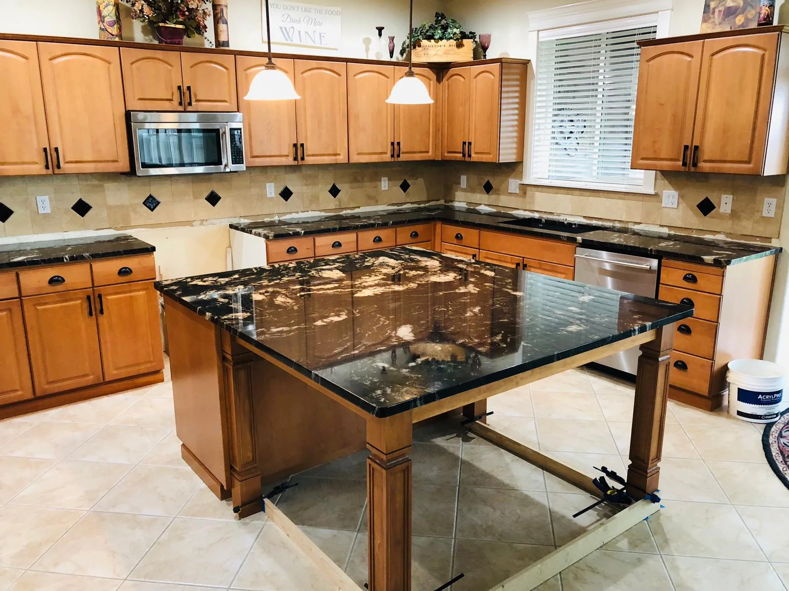 Countertop project by Top Granite, kitchen with new stone countertops