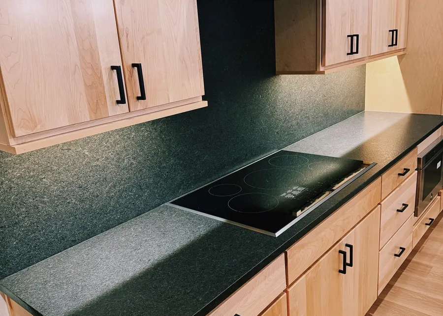 Kitchen countertops by Top Granite. A Top Granite project