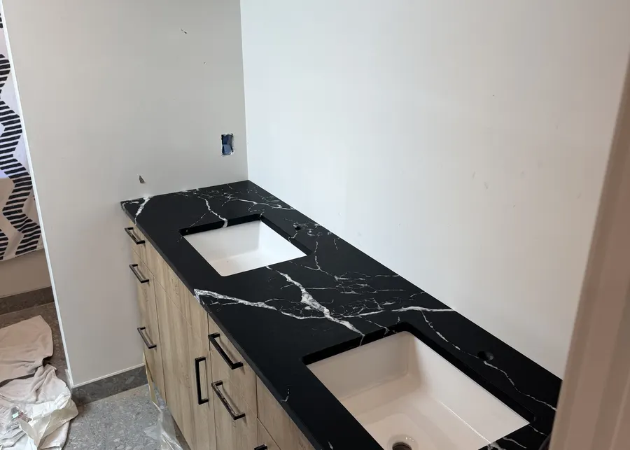Kitchen countertops by Top Granite. A Top Granite project