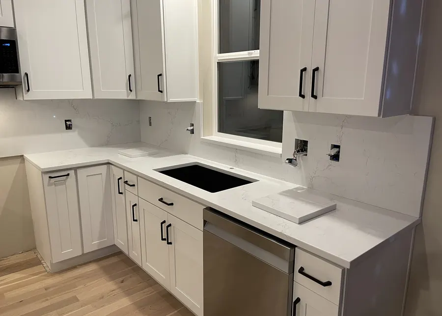 Kitchen countertops by Top Granite. A Top Granite project