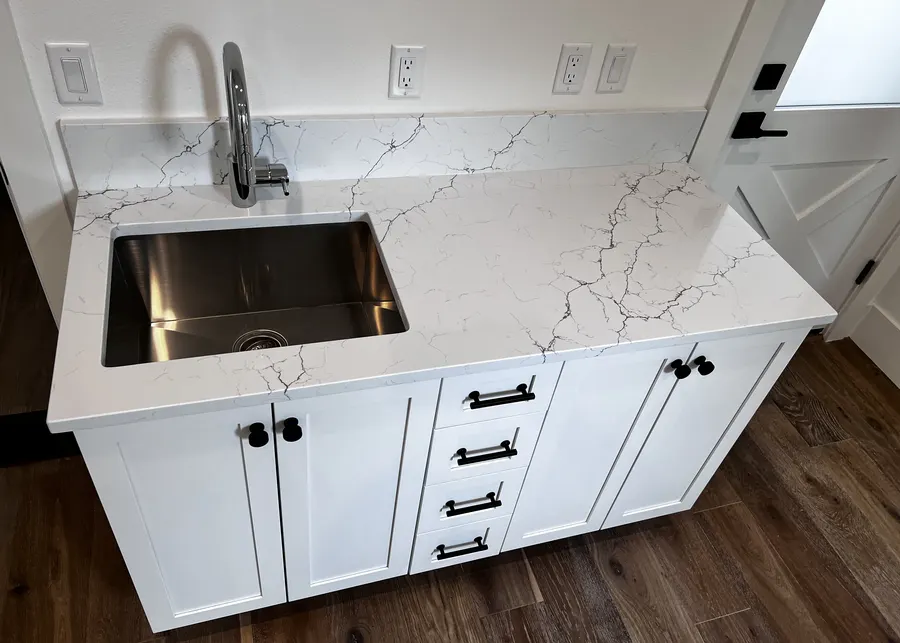 Kitchen countertops by Top Granite. A Top Granite project