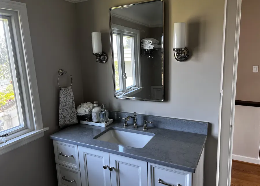 Bathroom vanity by Top Granite. A Top Granite project