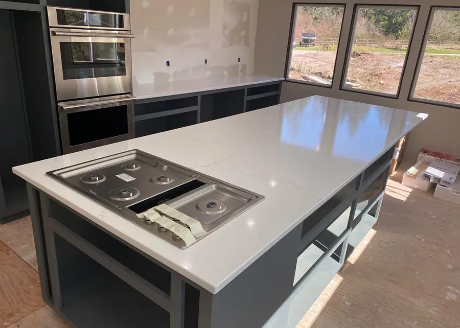 Kitchen countertops by Top Granite. A Top Granite project