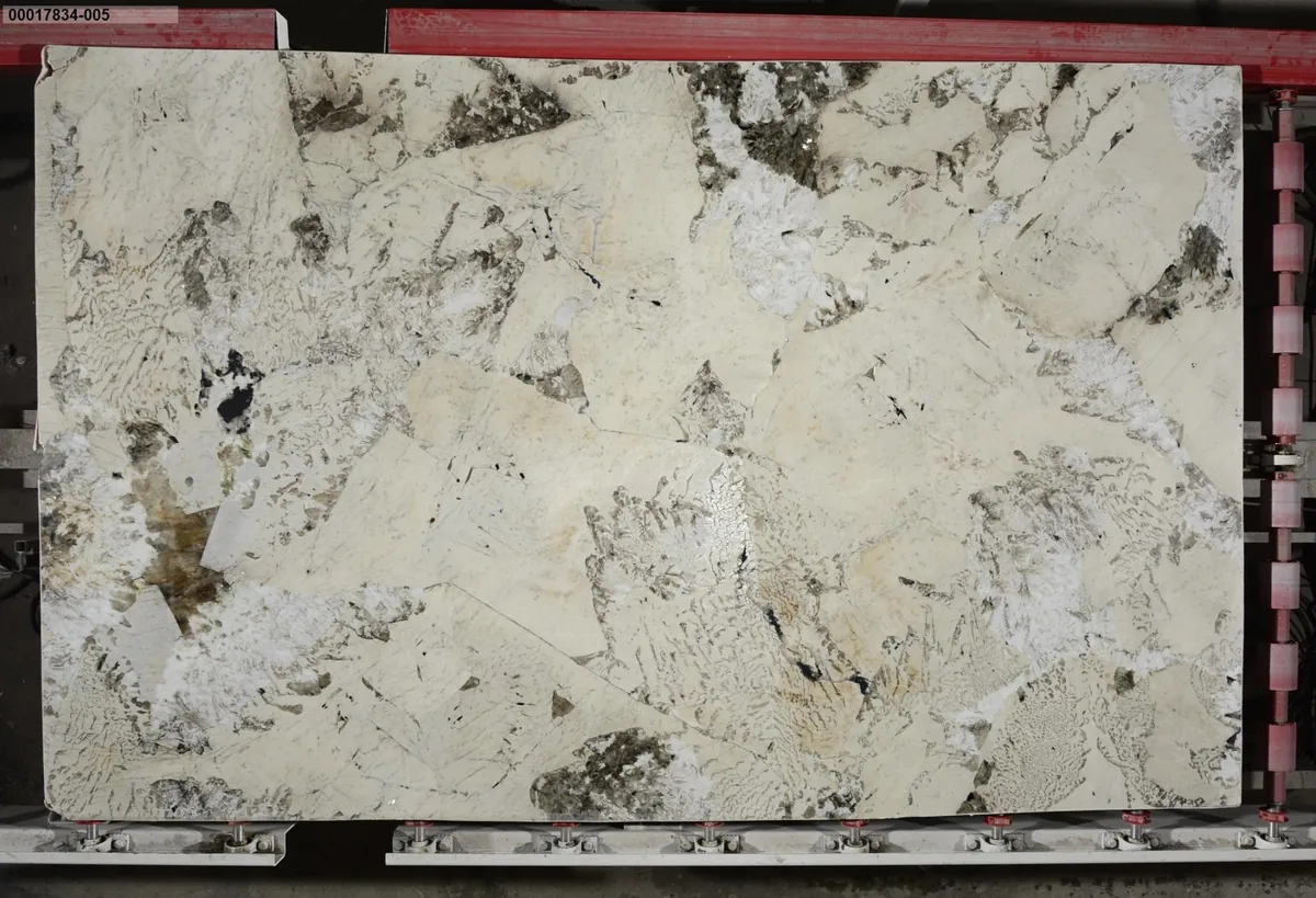 Alpinus 3cm Polished slab at Easy Stones Seattle